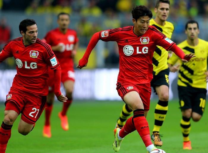 勒沃库森胜过科隆队，稳坐积分榜前列