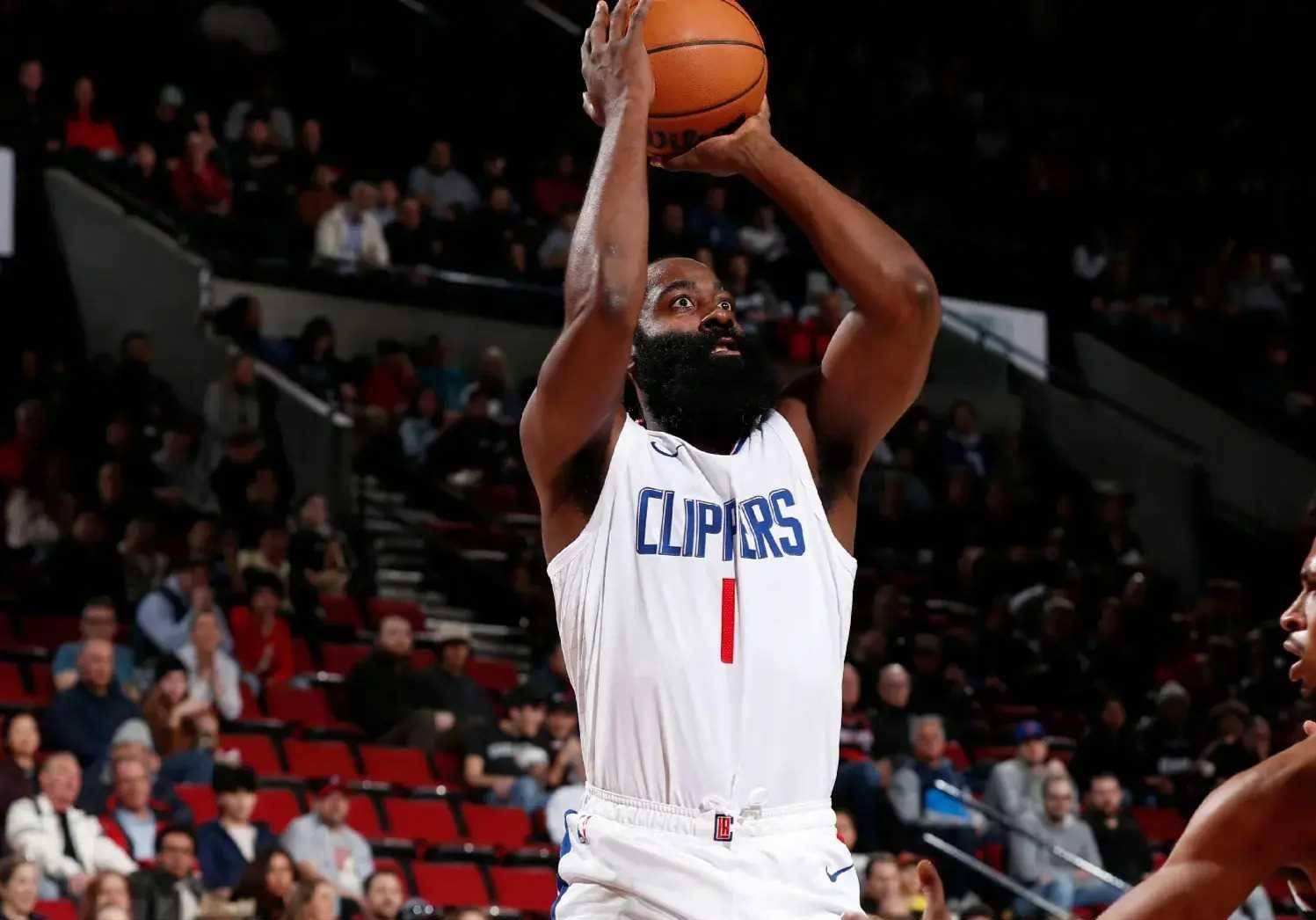 关于快船外线狂轰火箭，取得关键胜利的信息