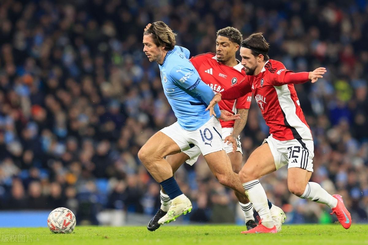 曼城大胜巴黎，成功晋级欧冠半决赛！