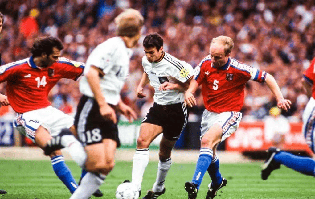 开云平台-阿尔巴尼亚队战平波兰，意外小组出局