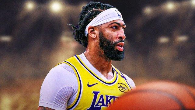 霍华德因伤退出季后赛，湖人内线受到打击