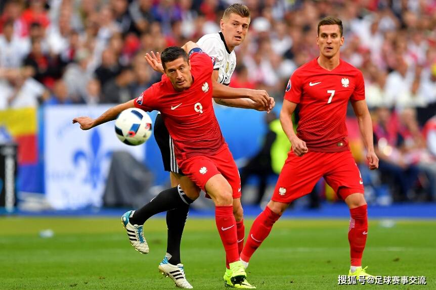 关于波兰球队将与俄罗斯对手展开激烈角逐的信息