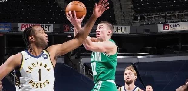 步行者防守犯规频繁，输球原因明显