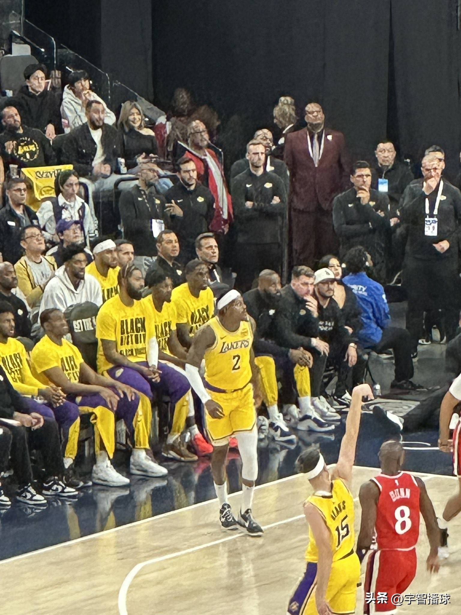 快船全队合力战胜湖人,豪取胜利保持不败的简单介绍 快船全队合力战胜湖人,豪取胜利保持不败的简单介绍