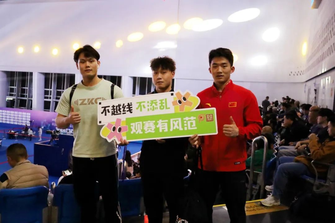 开云体育-包含比赛风云再现，球员表现获得观众喝彩的词条