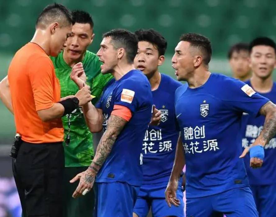 球队主教练的战术布置受到球员一致认可