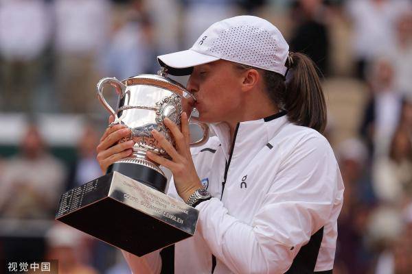 开云体育入口-包含捷克女足斩获两连胜在小组中表现出色的词条