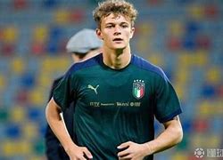 开云下载-意甲新星面临考验，卡尔洛莫宁或成支柱