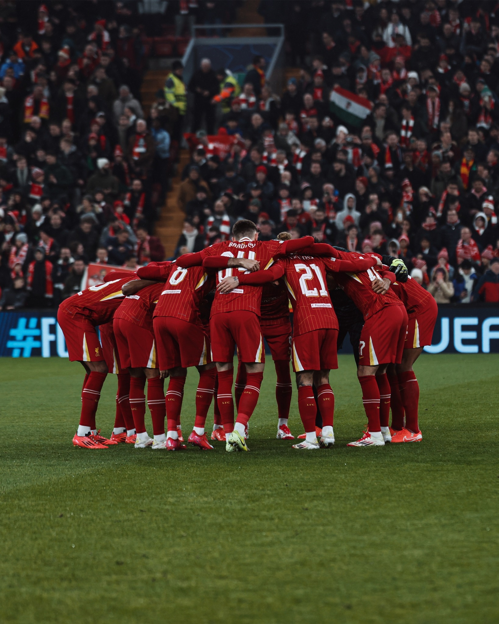 开云体育在线-利物浦客场大胜，晋级前景一片光明