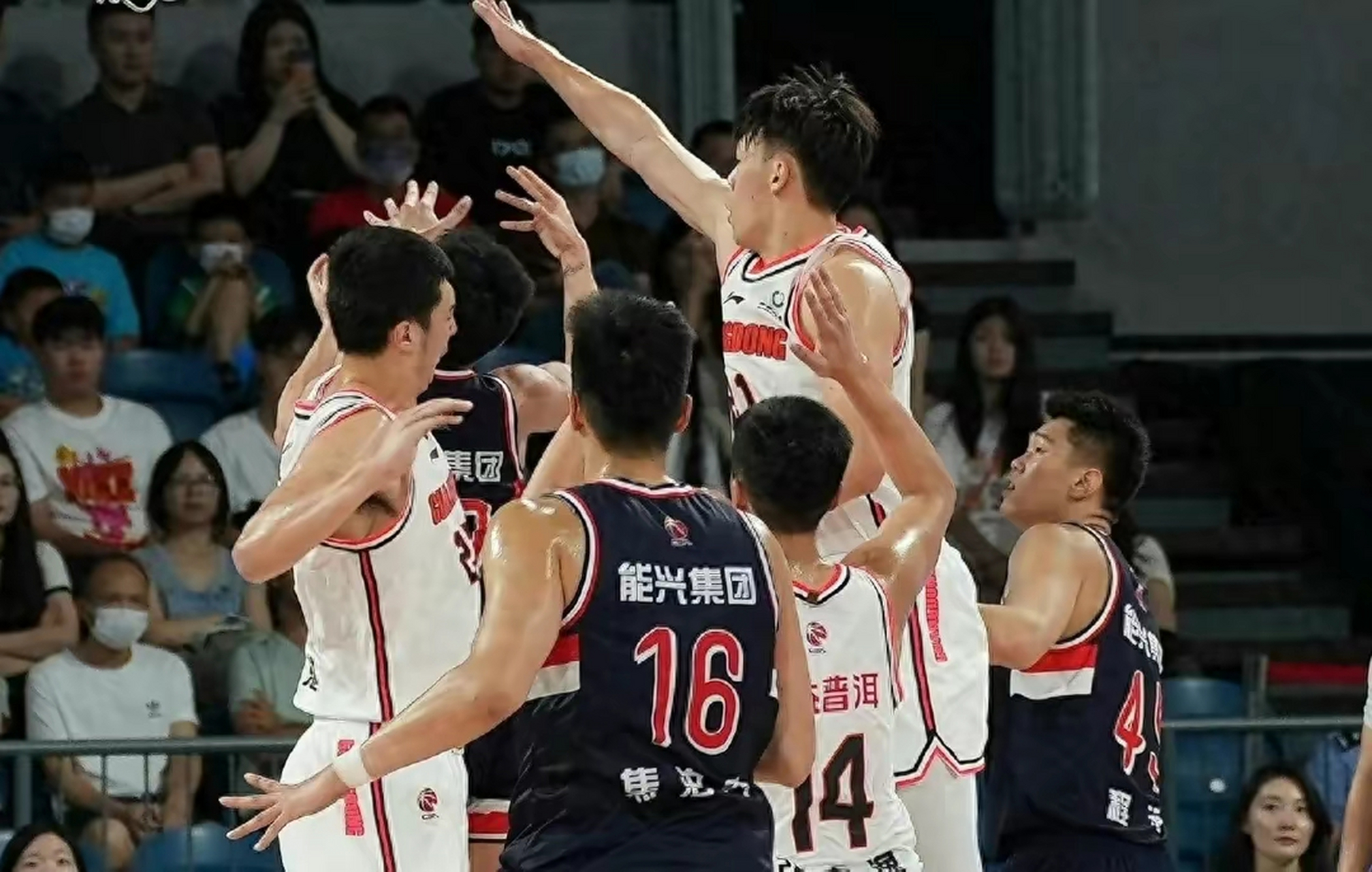 球队新赛季目标明确，力争夺冠