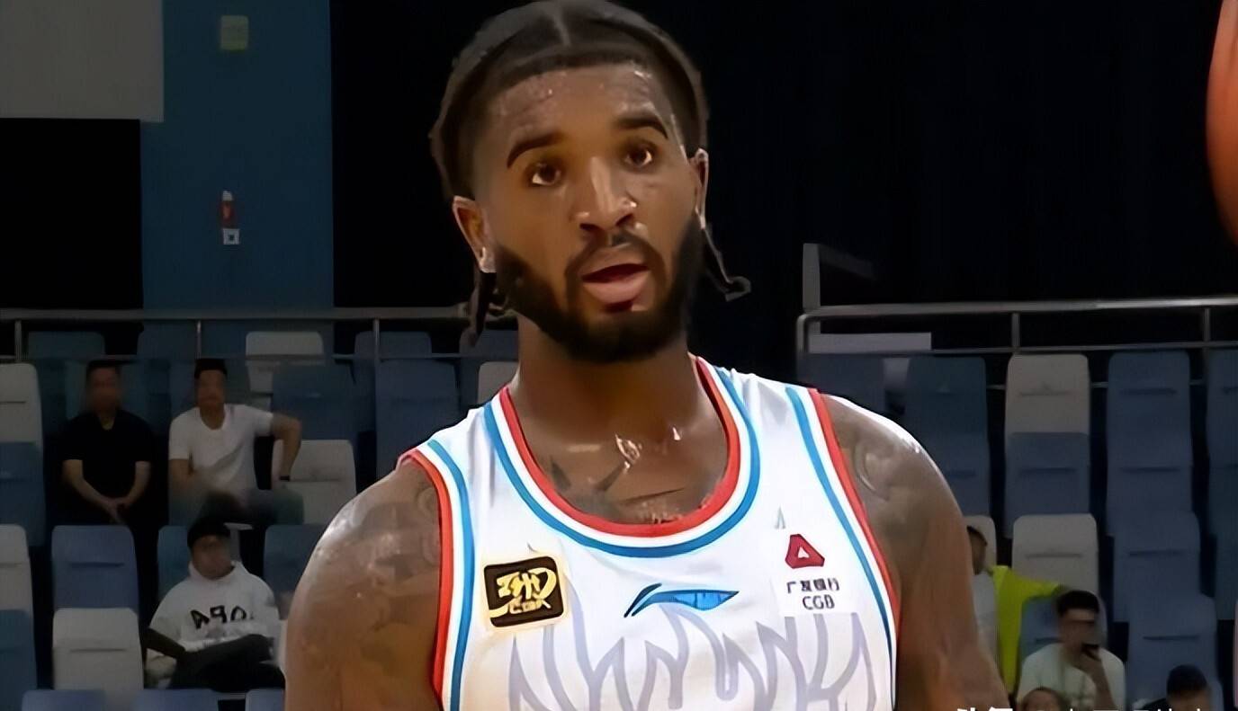 防守强力回收，对手得分惨淡