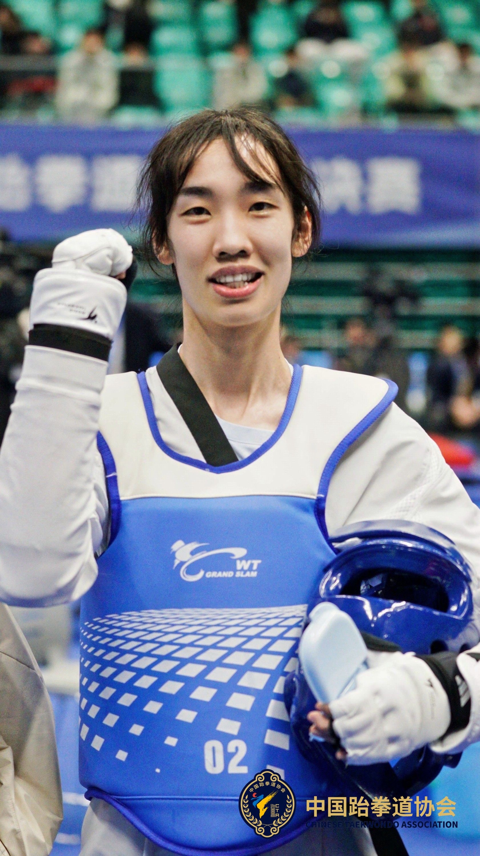 中国运动员勇夺跆拳道比赛金牌，实现突破