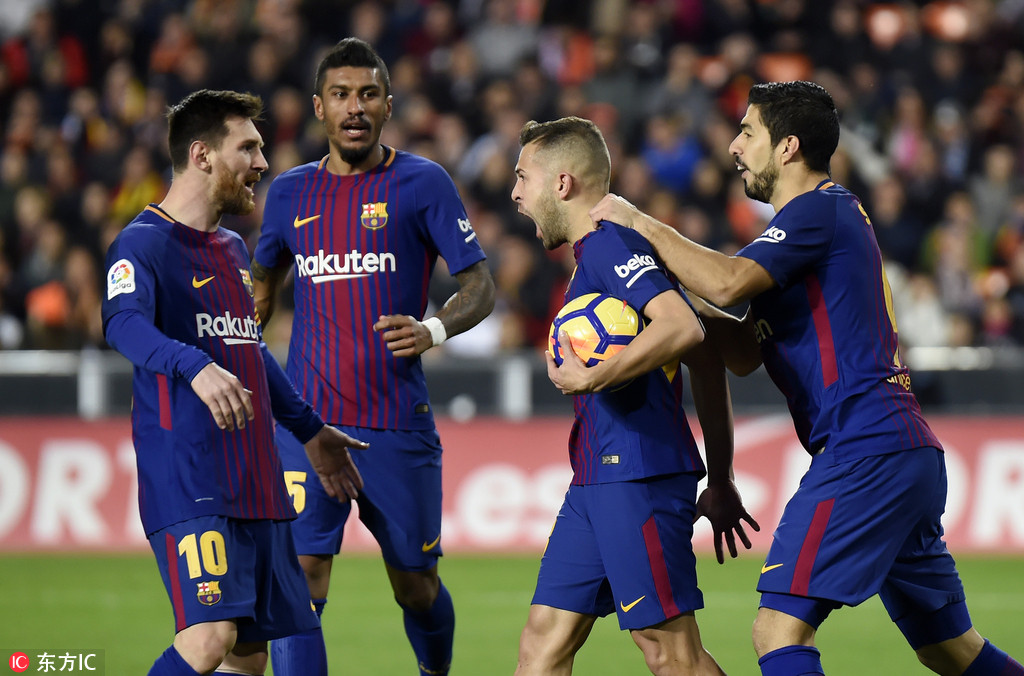 瓦伦西亚遭遇连败，陷入低谷