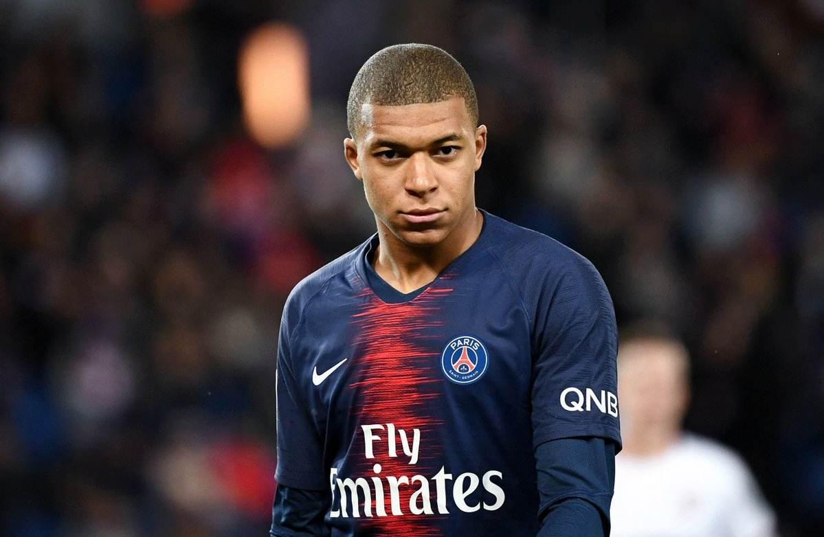 高卢雄鸡主场完胜梅斯，积分榜列第三的简单介绍