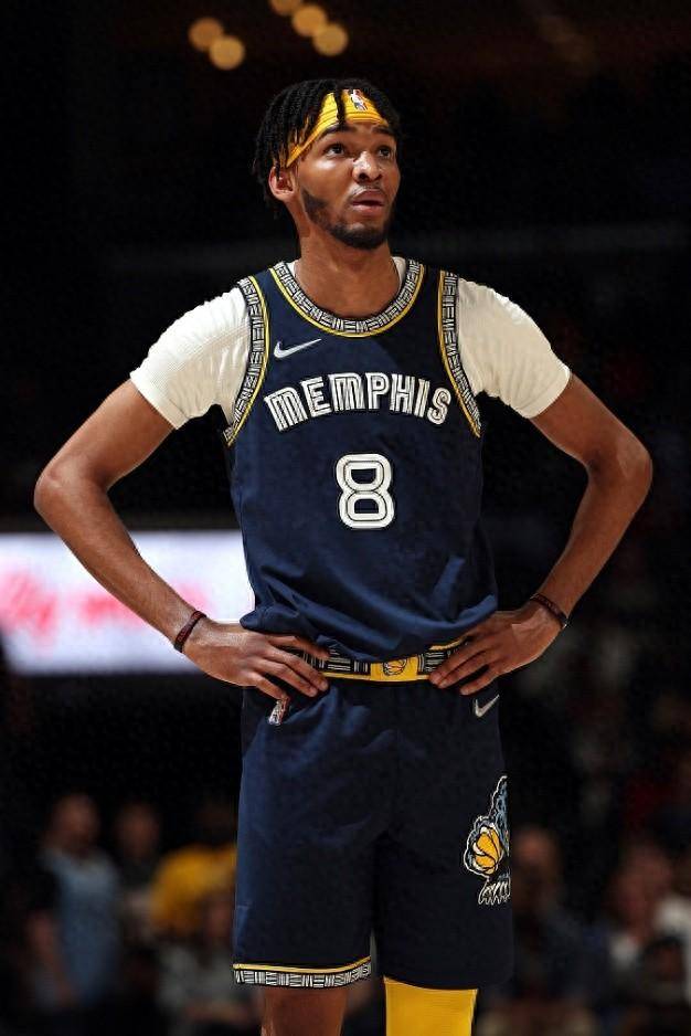 灰熊队前锋因伤休战至下赛季