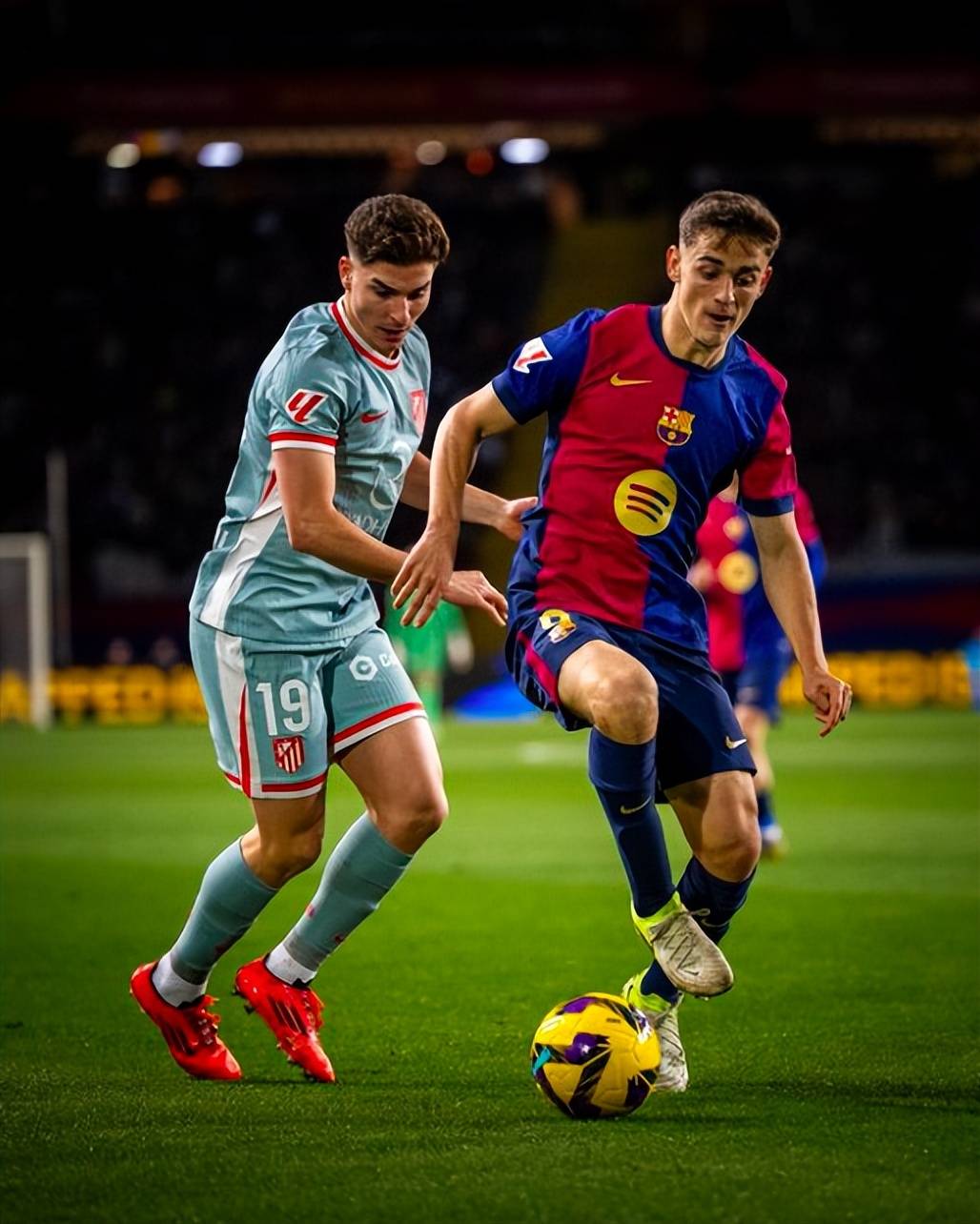 开云体育入口-一队球员连续两场比赛进球，助球队取胜