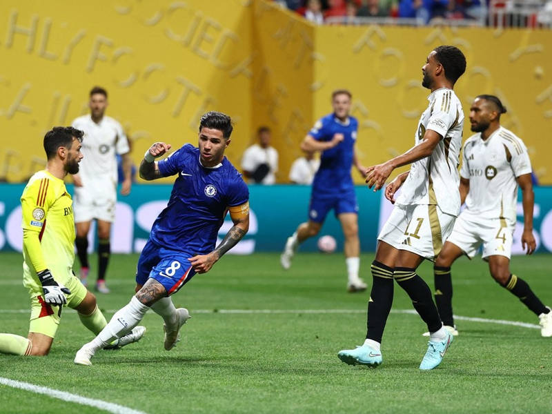 开云APP-切尔西客场逆转赫尔城，赢得关键胜利！