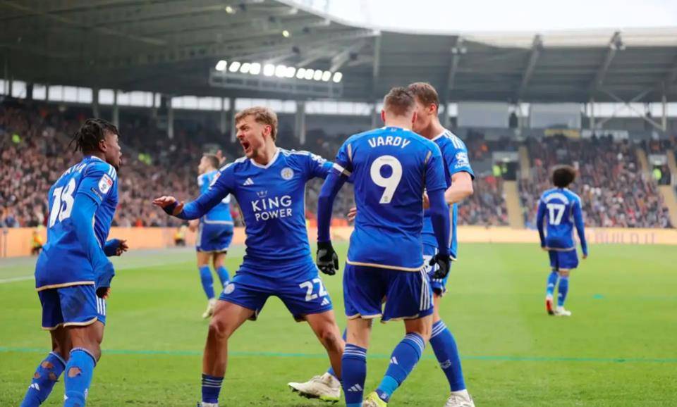 切尔西客场逆转赫尔城,赢得关键胜利! 切尔西客场逆转赫尔城,赢得关键胜利!