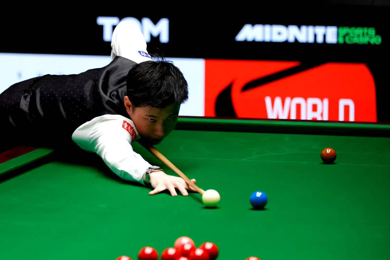 利尔主场逼平巴塞尔，晋级形势严峻