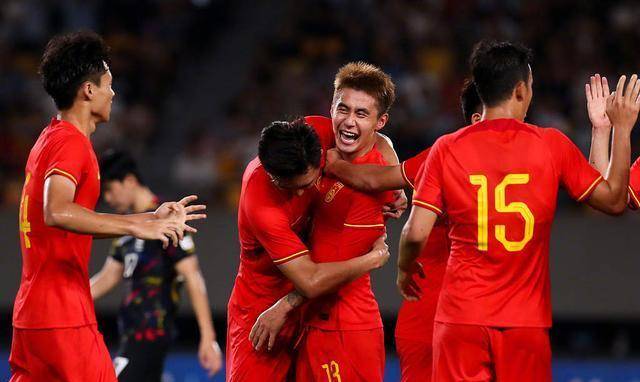 不负留洋之志！俄罗斯队努力抵抗与中国队比赛