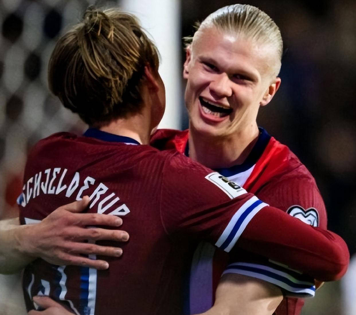 挪威选手血拼争夺，斗志昂扬