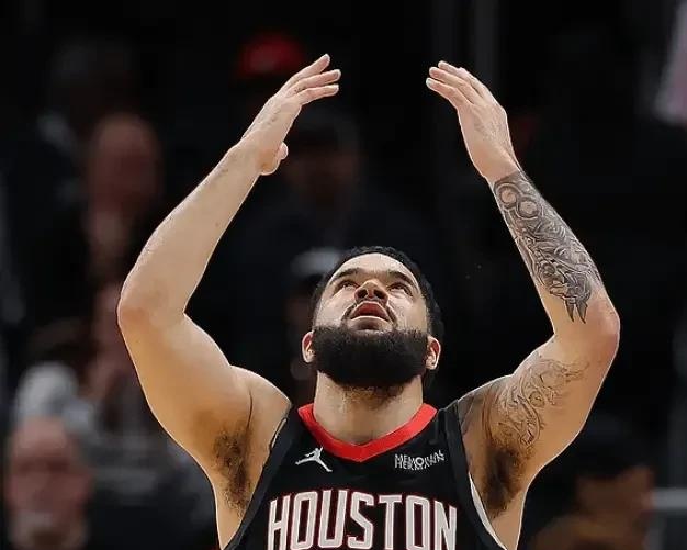 开云体育下载-邦迪尼加盟阿雅克肖足球俱乐部引发球迷讨论