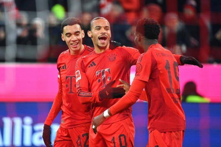 开云平台-拜仁慕尼黑备战大比赛，誓要力战到底