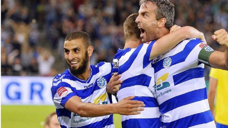 开云体育在线-不伦瑞克客场大胜，全队士气高涨的简单介绍