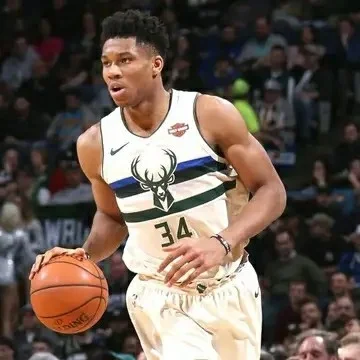 开云体育-欧国联小组赛青年新秀崭露头角