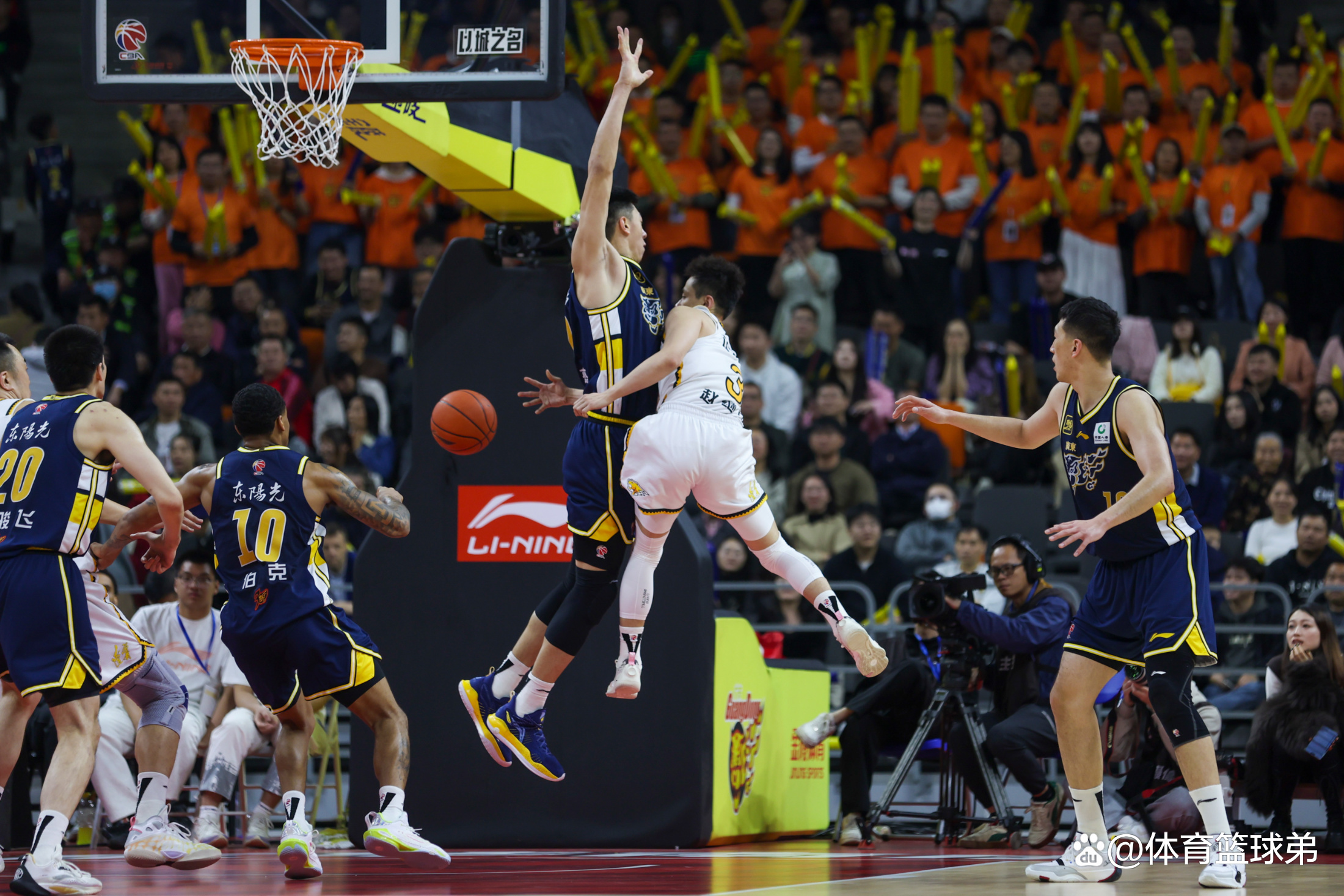 开云体育官网-热血战役：辽宁队与北京队将进行鏖战