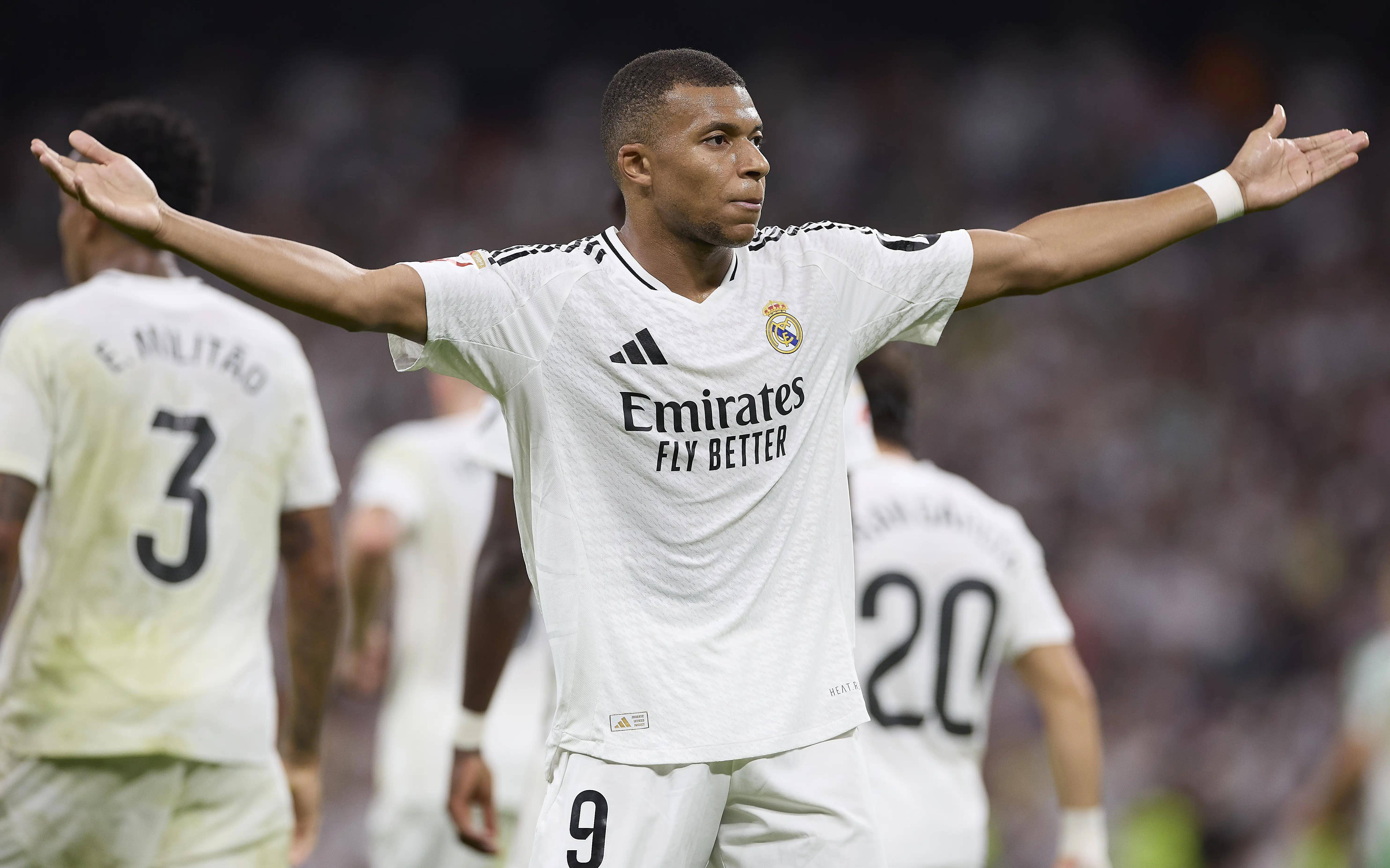 关于皇马豪取四连胜,实力不可小觑的信息 关于皇马豪取四连胜,实力不可小觑的信息