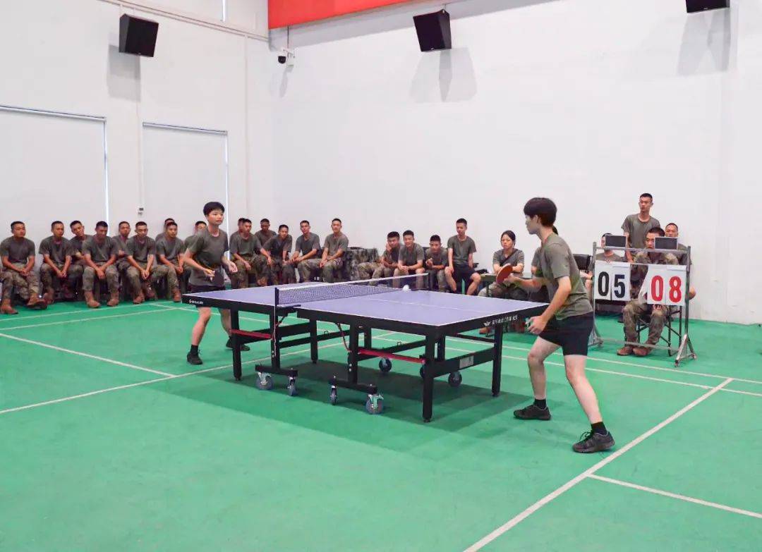 开云体育官方网站-全神贯注！球队热血拼搏争夺胜利