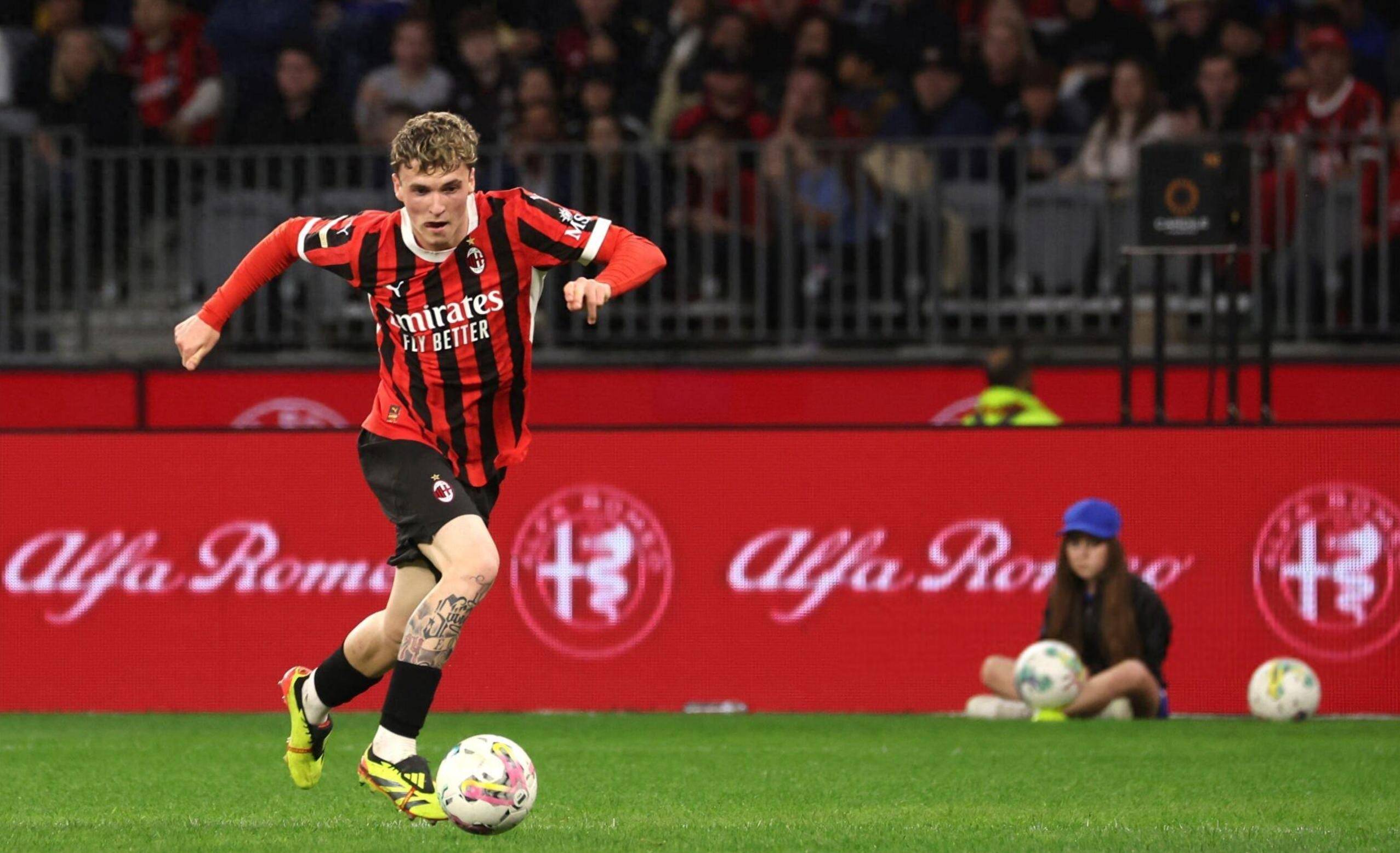 关于AC米兰客场告捷，领先优势扩大的信息