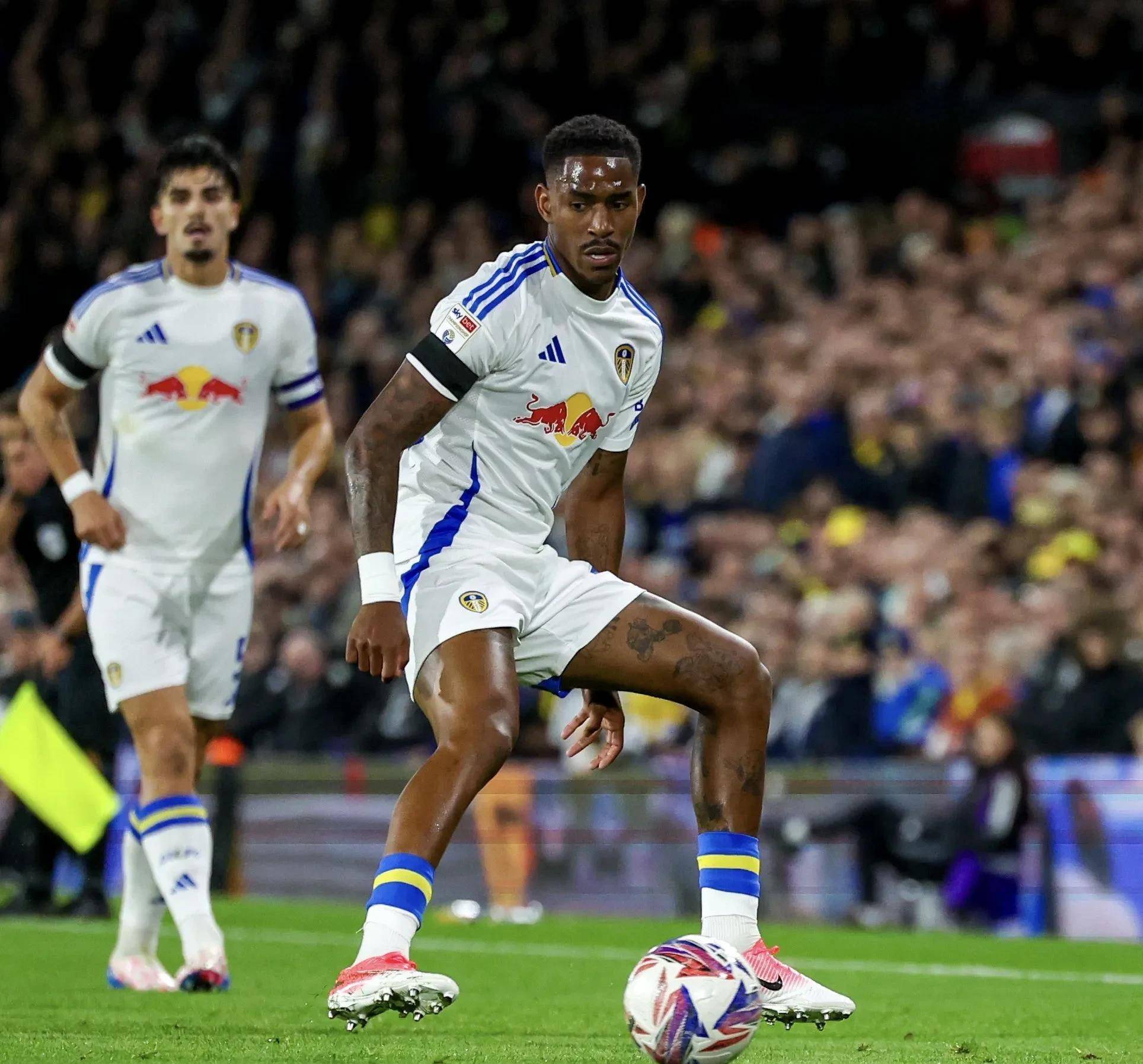 开云体育官网-利兹联客场大胜伯恩茅斯，英冠暂居积分榜榜首的简单介绍