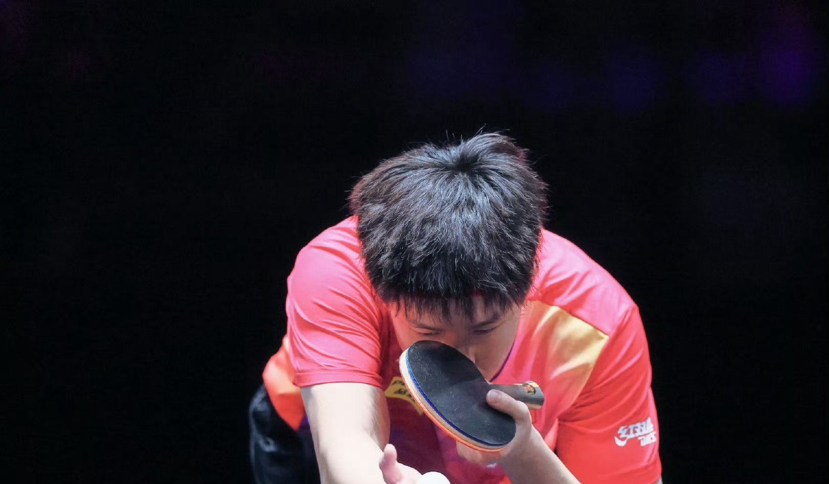 开云体育APP下载-比赛激烈：全球各国选手展现拼搏精神