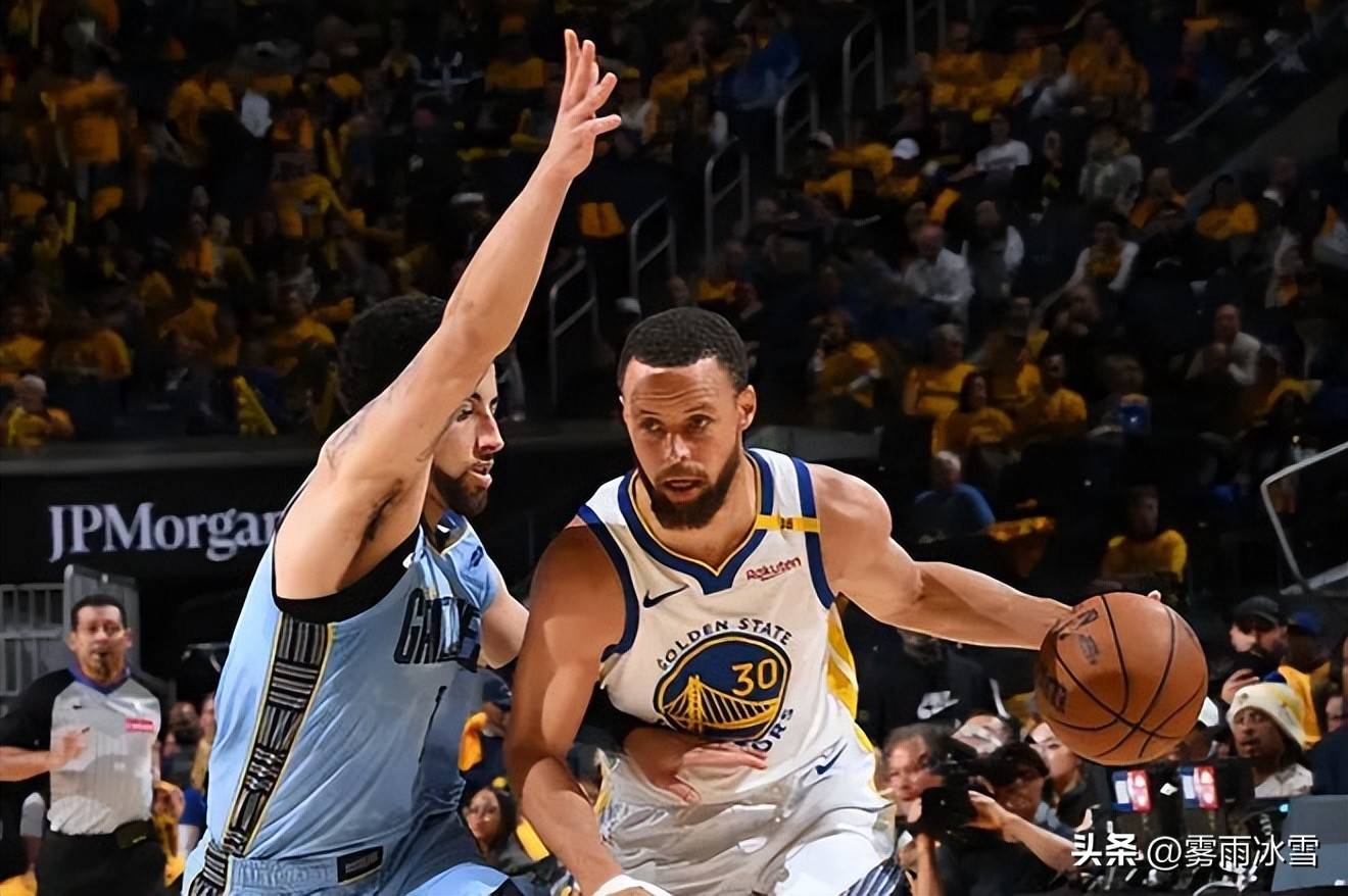 开云体育下载-勇士队主场获胜，晋级季后赛