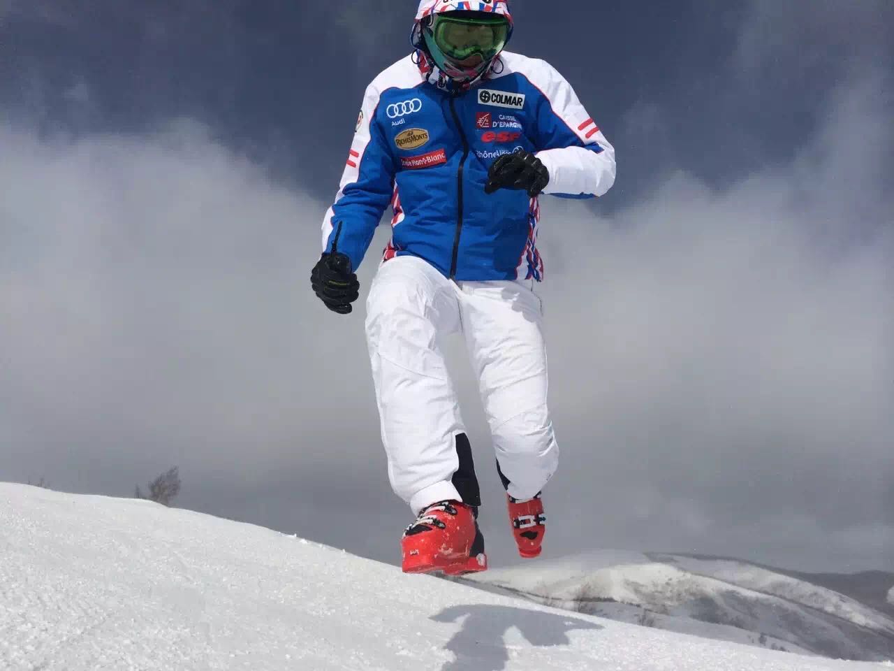 挑战极限：运动员们勇攀高峰