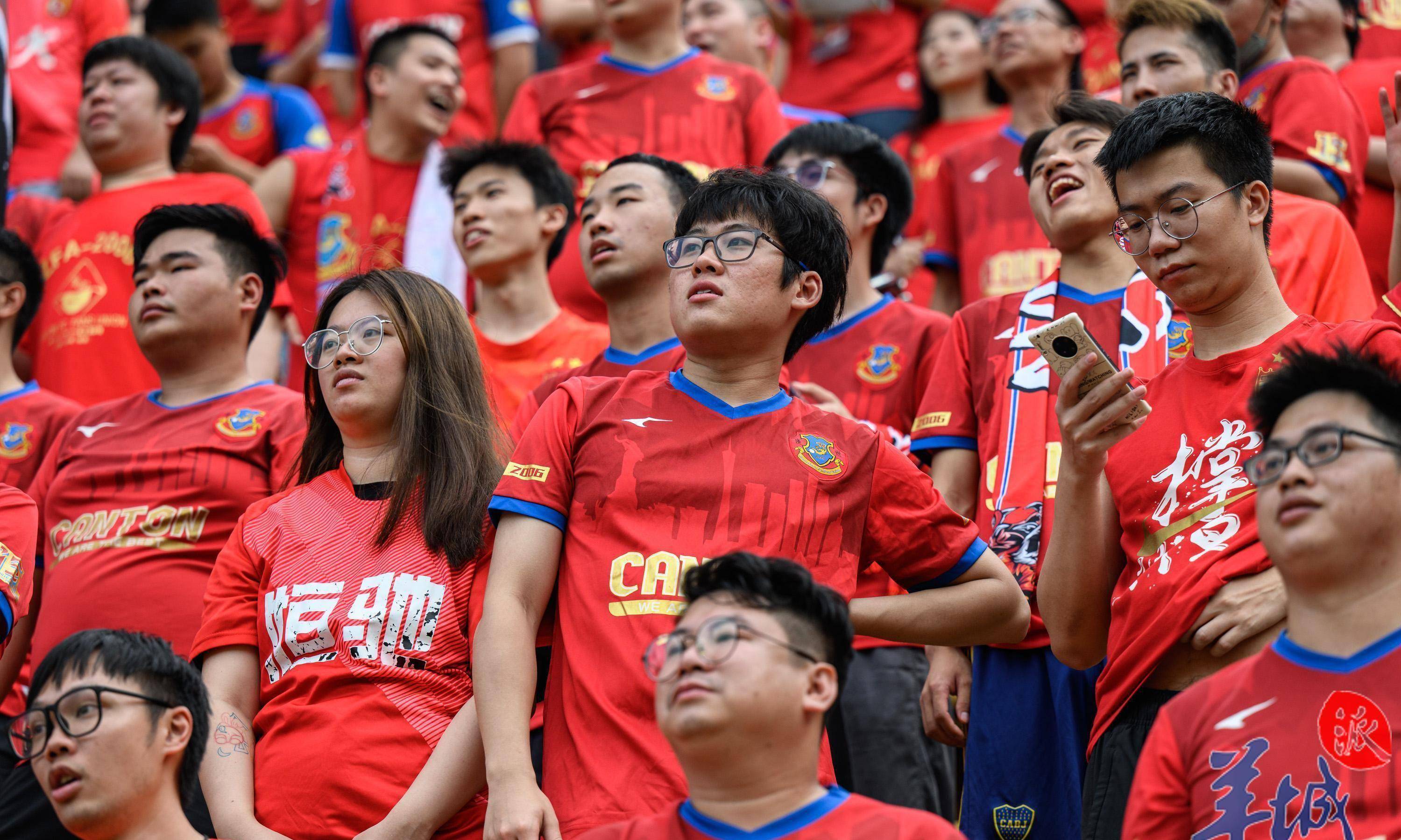 广州队在比赛中实现逆袭，成功取得胜利