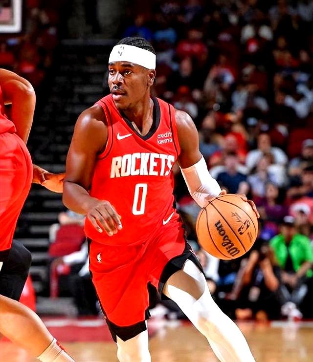 开云官网-鹈鹕翻盘灰熊，霍勒迪惊艳四座