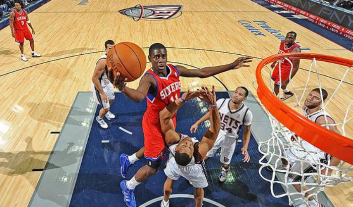 鹈鹕翻盘灰熊，霍勒迪惊艳四座