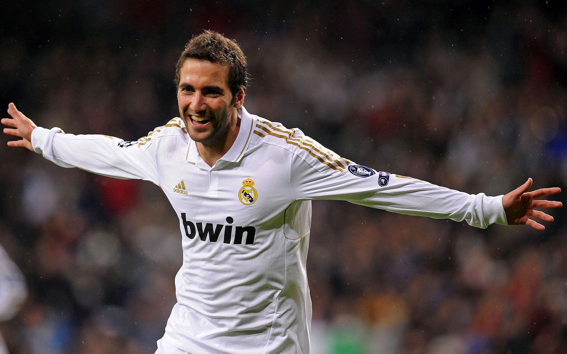 开云体育官方网站-当希腊众神降临佛罗伦萨，阿克在维纳斯之城上演的现代神话